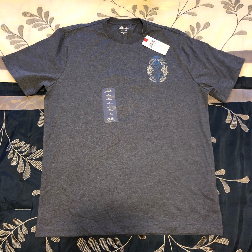 Men’s IZOD Graphic Tee—NWT
